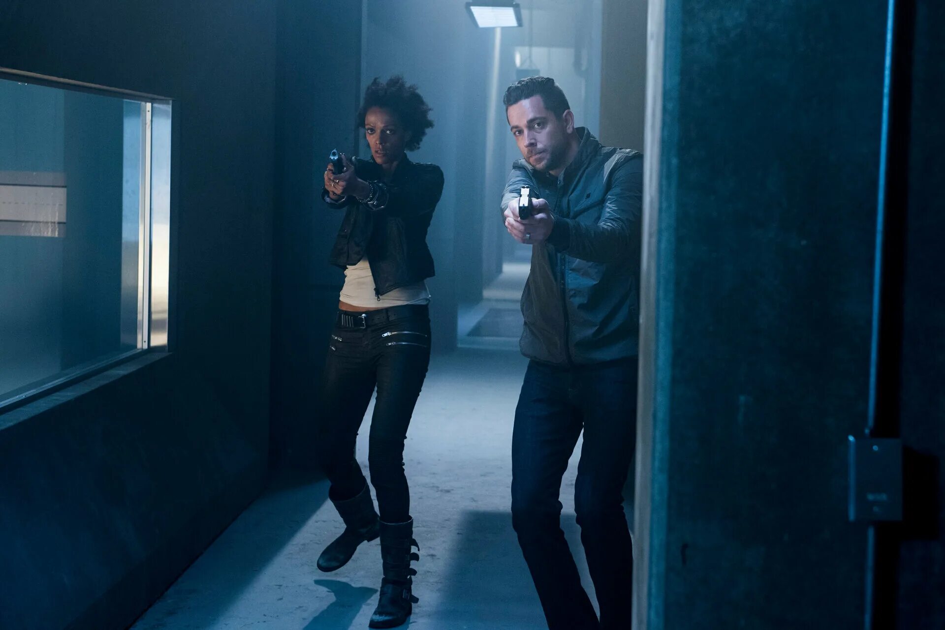 робби кэй герои возрождение. джек коулман кадры. робби кэй герои возрождение. возрождение 2015. возрождение 2015.