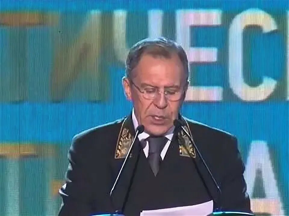 Качества дипломата. Дипломат дипломант дипломник. Дипломант пароним. Речь дипломата. Речь дипломата.