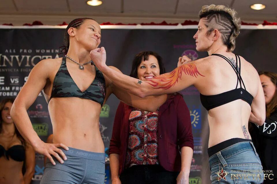 Shayna Baszler. Sarah d'Alelio. Shayna (shaynalareina). Shayna Baszler young. Fight each