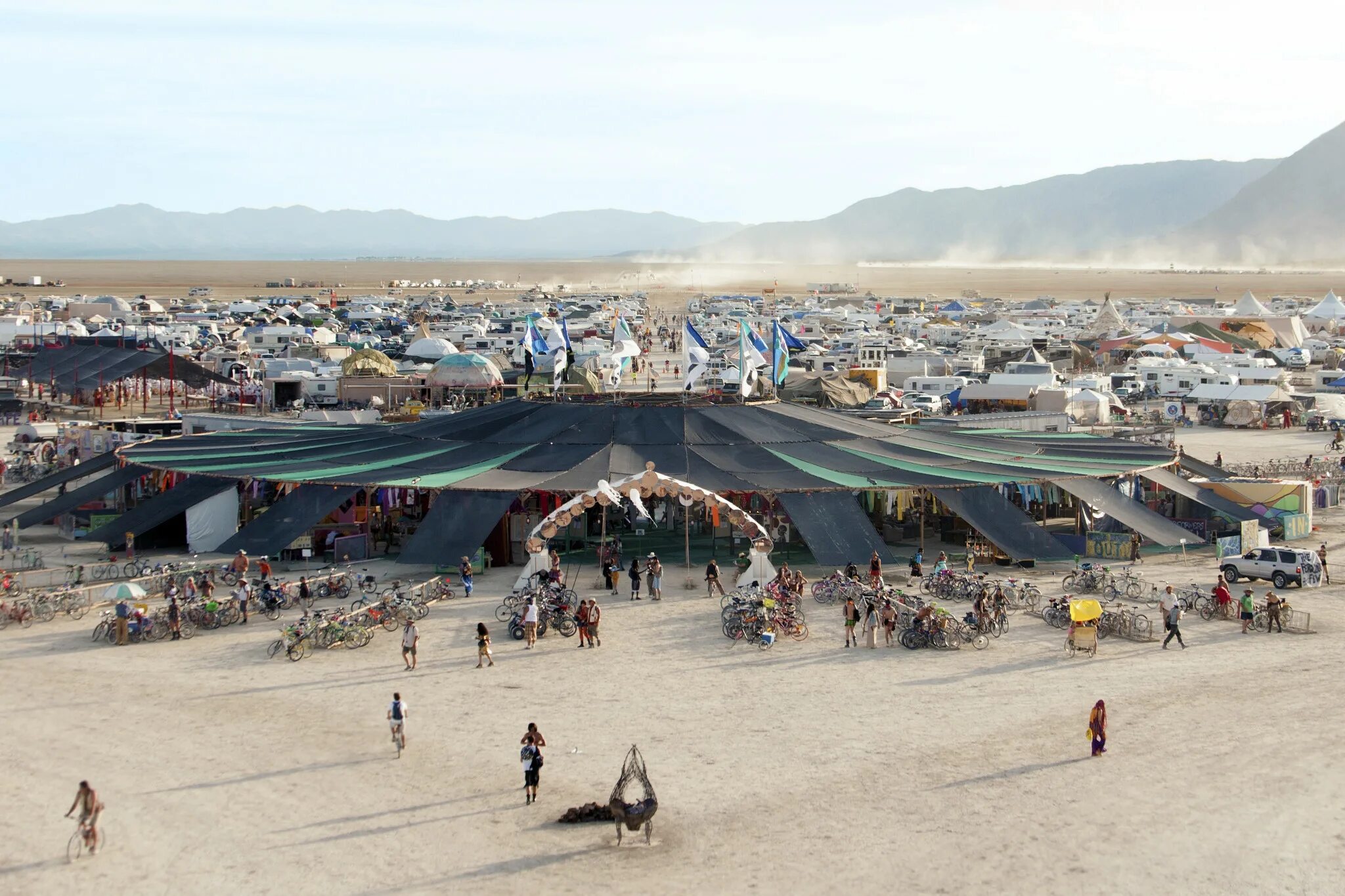 Burning man Camp. Блэк рок Сити. Кэмп на Бёрнинг Мэн. Burning man Camping.