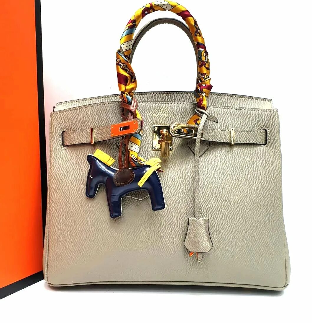 Цум hermes. Сумка Хермес биркинкин. Hermes Birkin 35 оригинал. Цвета сумок Hermes Birkin. Сумка Hermes Birkin оригинал.