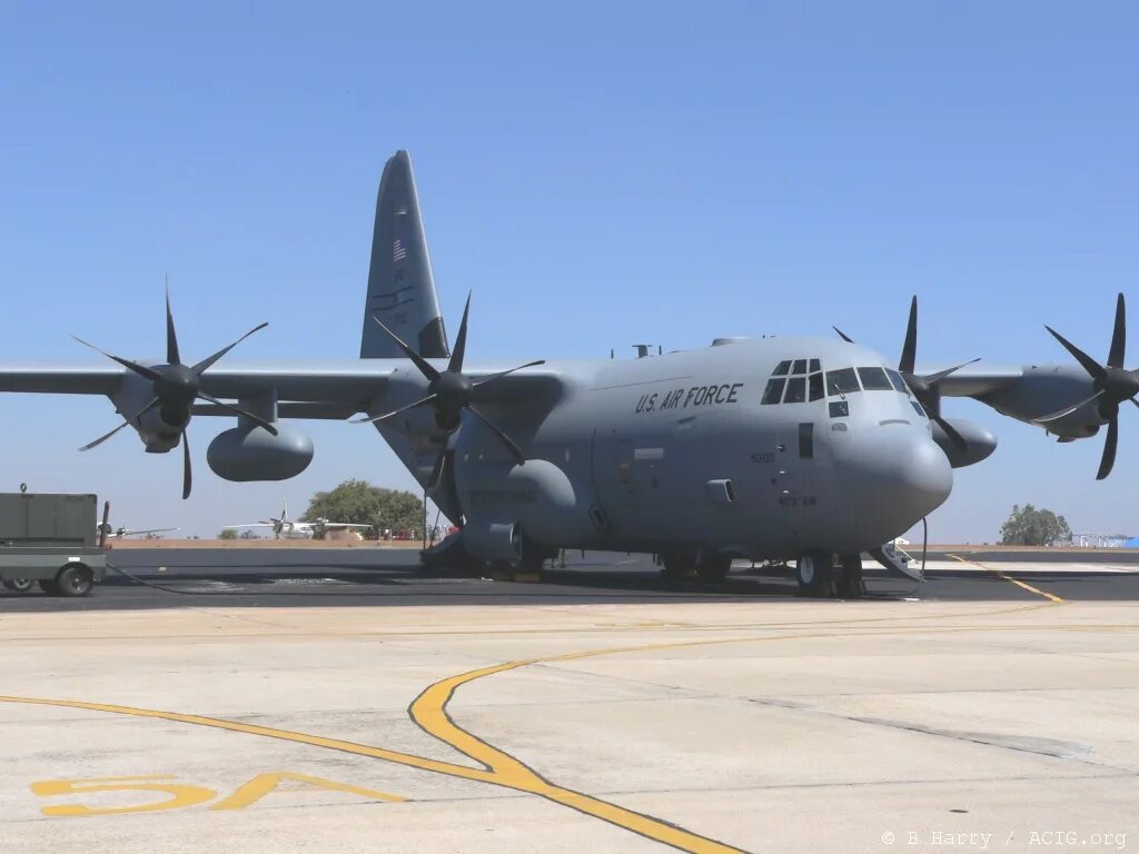 C 130. Самолет hercules c130. c-130 hercules. lockheed c-130b hercules. c-130 super hercules.
