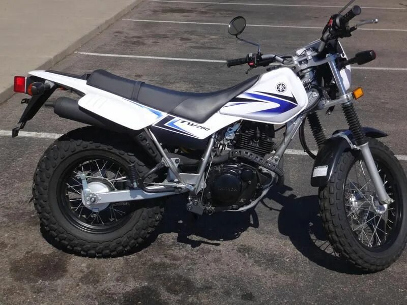 Мотоцикл yamaha 200. Yamaha tw200. Yamaha tw200 2021. Yamaha tw200. Мотоцикл yamaha 200.