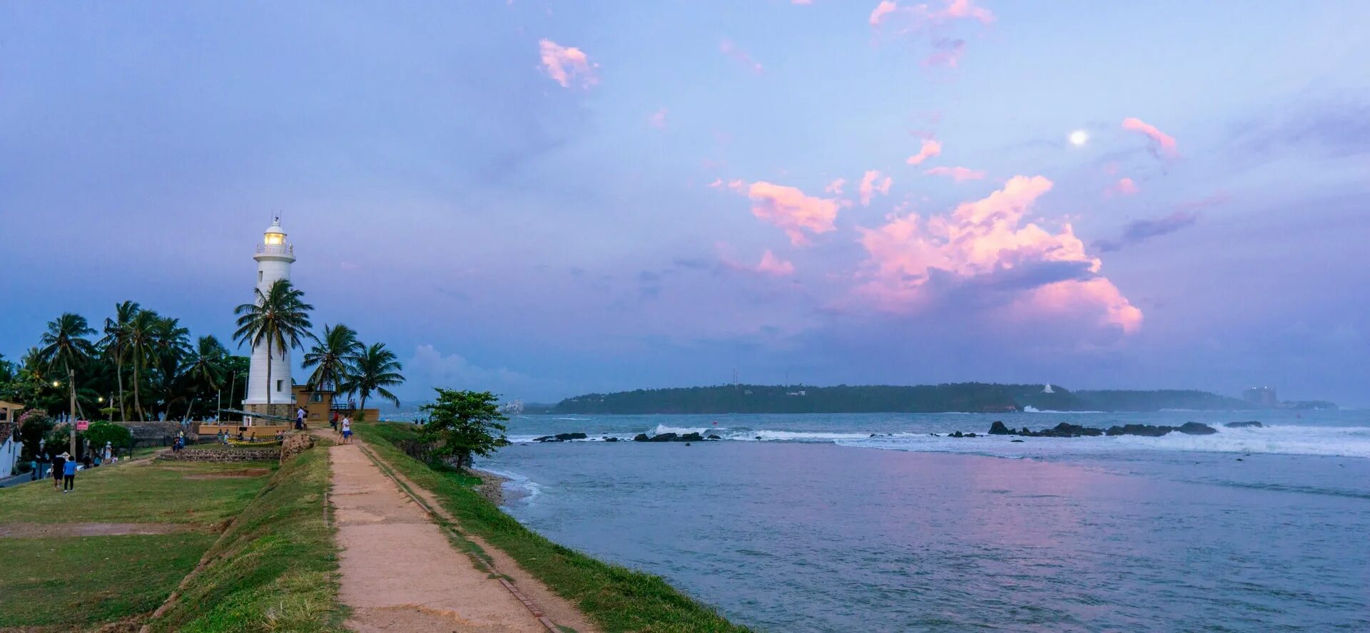 Коломбо Шри Ланка. Шри Ланка столица Коломбо. Galle Шри Ланка. Galle face Green Шри-Ланка.