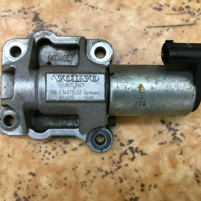 Клапан volvo s60. Клапан VVT Volvo s60. Электромагнитный клапан Вольво с60 2.4. Volvo клапан VVT 36002686. Клапан EGR Вольво s60.