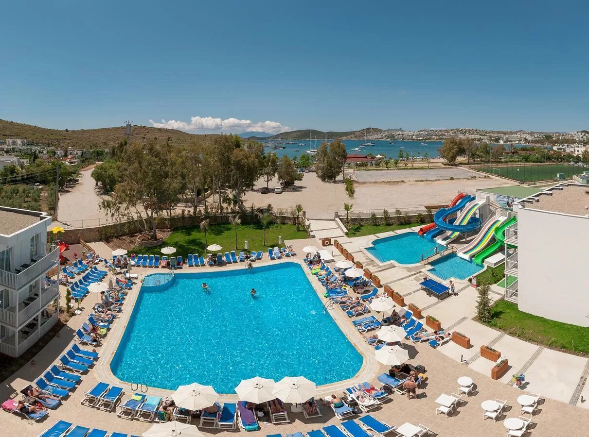 Beach resort 4 турция бодрум. Бодрум Бич Резорт. Бодрум Бич Резорт 4. Отель Bodrum Beach Resort. Bodrum Beach Resort Бодрум.