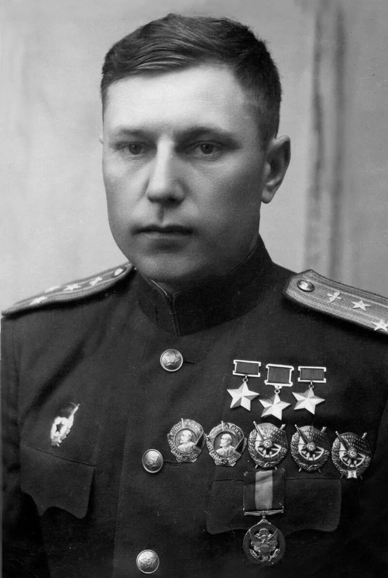 2 трижды героя