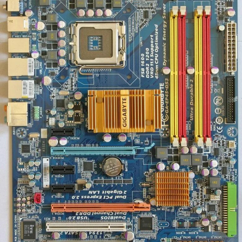 Gigabyte ga 775. Материнская плата gigabyte p45 ds3. gigabyte ga-ep45-ds3. материнская плата gigabyte lga775.