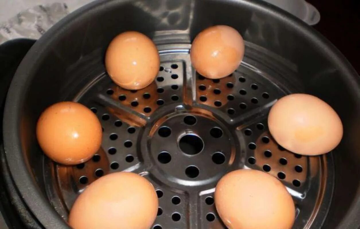 Можно крысам вареное яйцо. Яйца вкрутую в мультиварке. Сетка для варки яиц. Варка яиц в мультиварке. Для варки яиц в мультиварке.