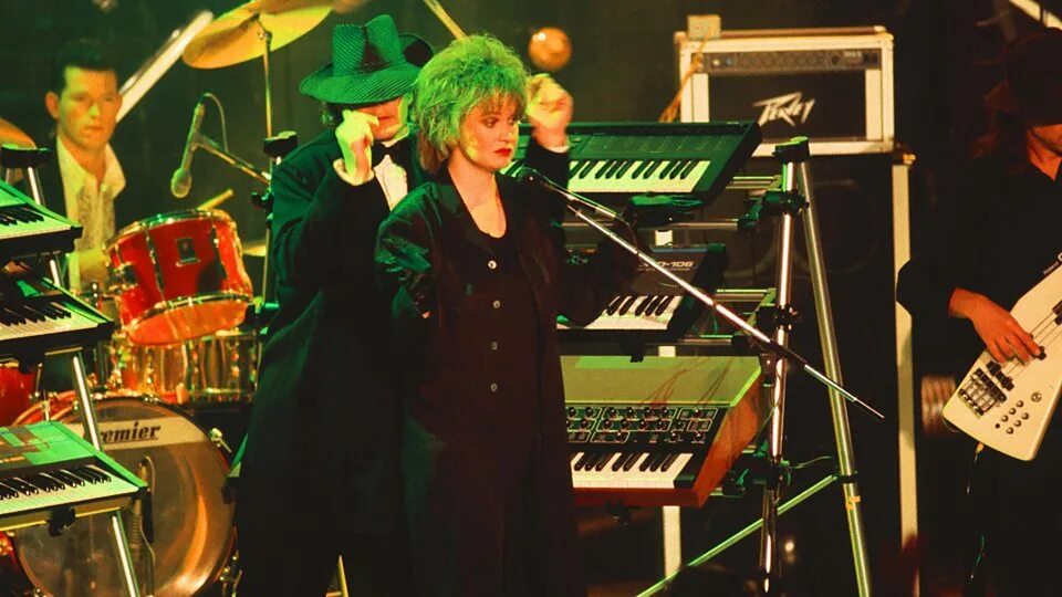 Making lots of noise. Art of noise. советский синтипоп. noisy группа. noise musician.