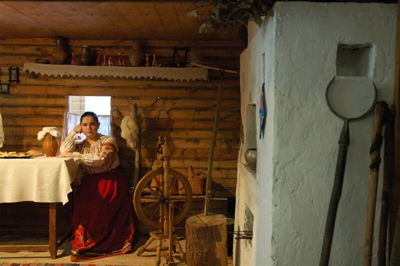 музей коми. музей народного быта "светелка". предметы быта народов россии. музей в старом вартовске. традиционный русский быт.