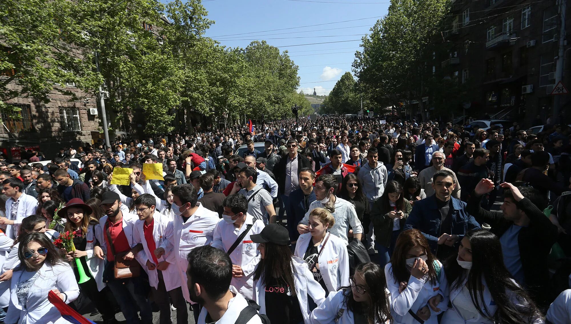 Интернет в армении. Российские интернет провайдеры. Объявления армения. Глючный ереванский интернет. Internet in armenia.