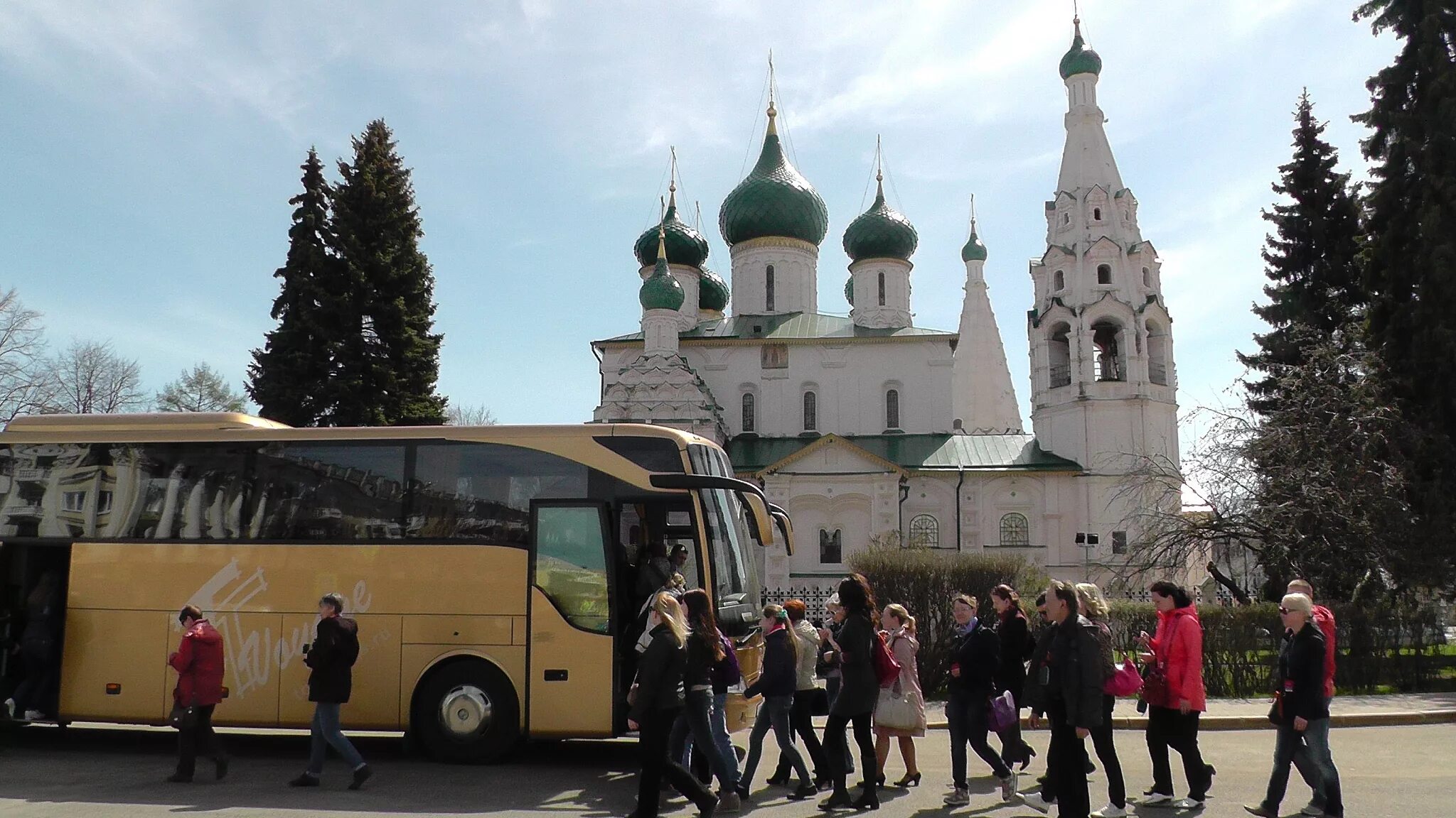 Туры золотое кольцо из москвы на автобусе. Золотое кольцо России Автобусный тур. Автобусная экскурсия. Экскурсия на автобусе. Автобусная экскурсия золотое кольцо.