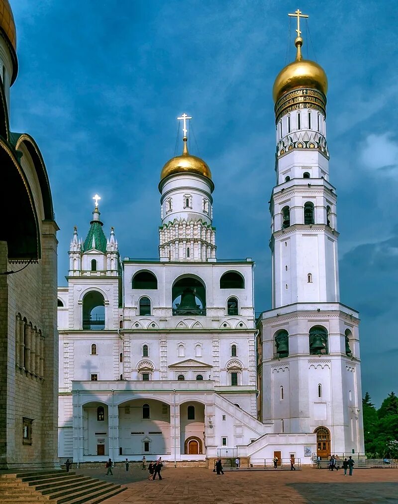 Высота колокольни ивана великого в москве в метрах. Высота колокольни ивана. Колокольня ивана великого. Москва кремль колокольня ивана великого. Колокольня ивана великого высота.