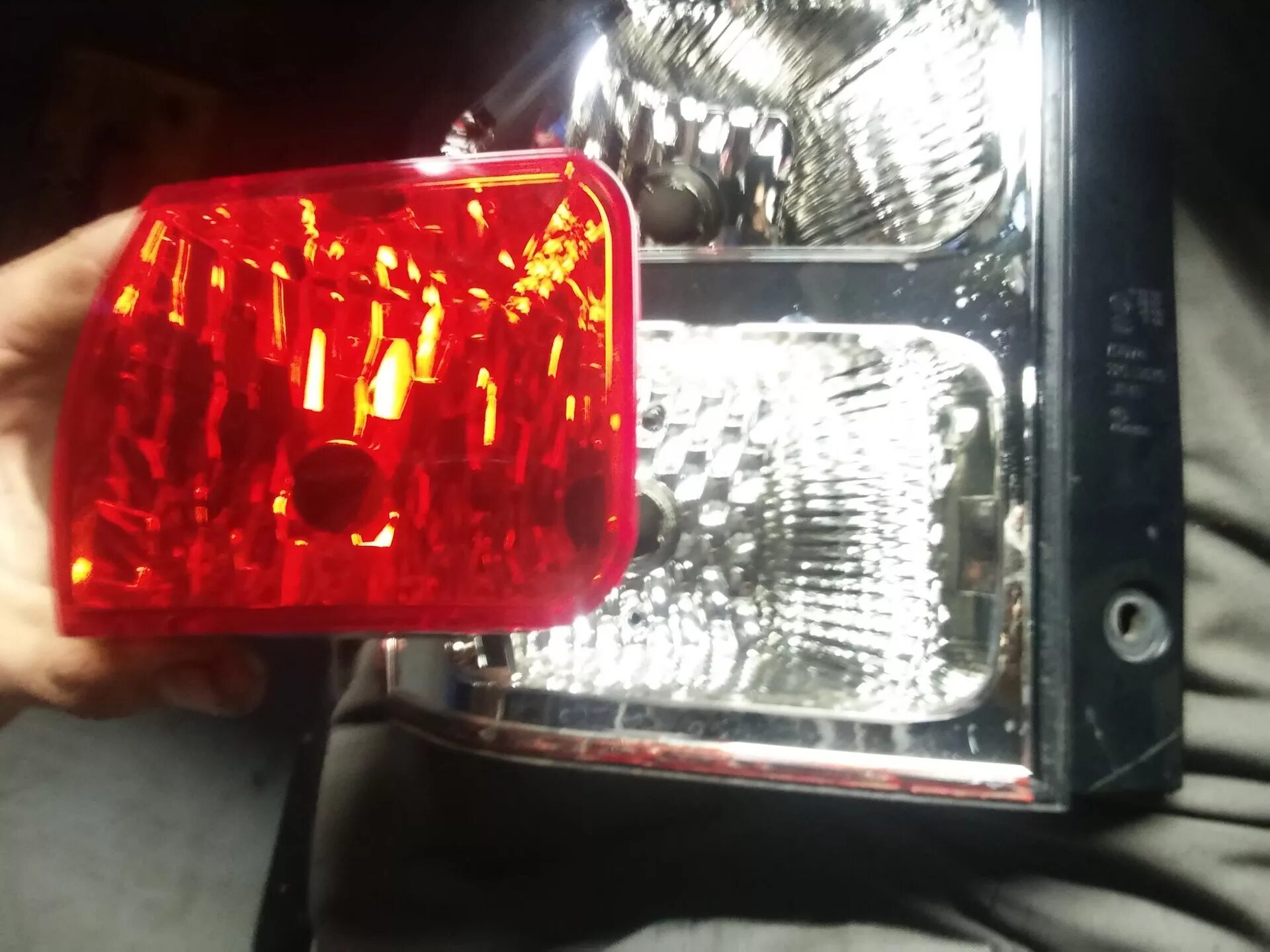 Nissan teana задний противотуманный фонарь. F4i диодная фара стоп сигнал. Солярис лампочки задних фонарей 2014. Задние противотуманные лампочки lancer 10. Задний птф аутлендер 1 поколение.