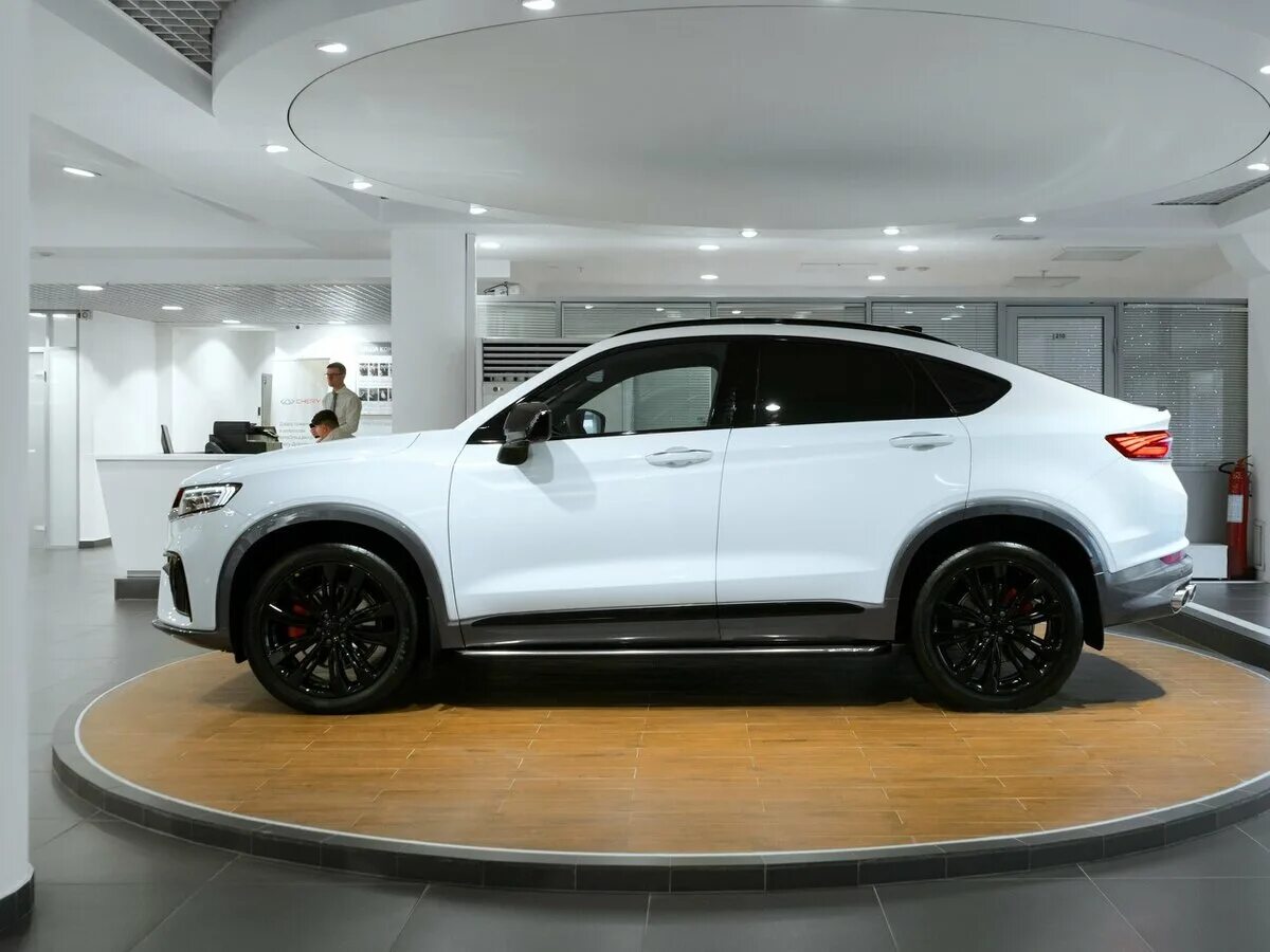 Geely tugela дилеры москва. Geely tugella 2025. geely tugella 2025 рестайлинг. geely tugela 2025. джили 2025 белая.