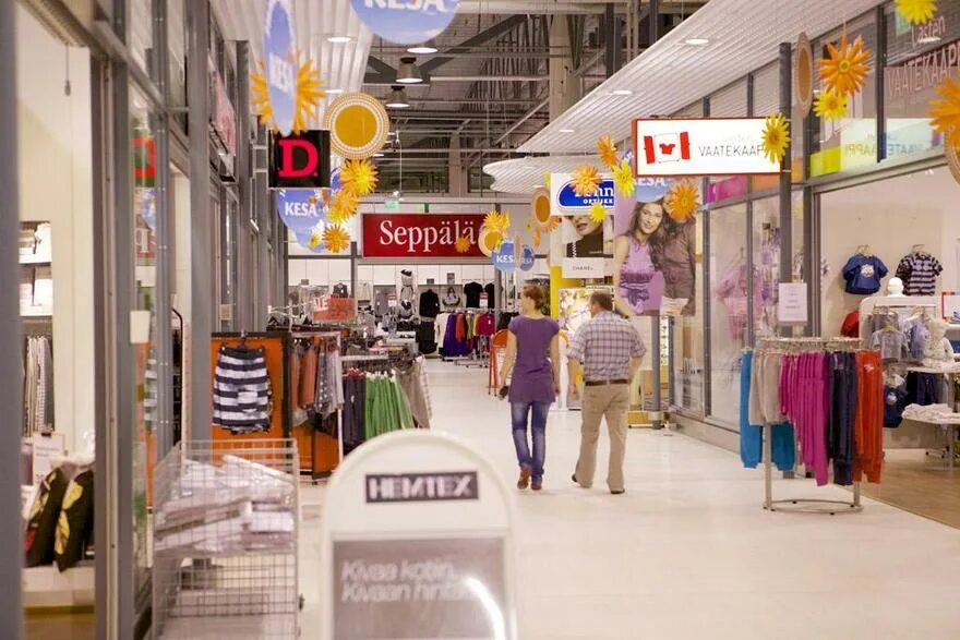 Город котка торговый центр. Фин магазин спб. Фин магазин спб. Финн флаер логотип. Одежда finn flare.