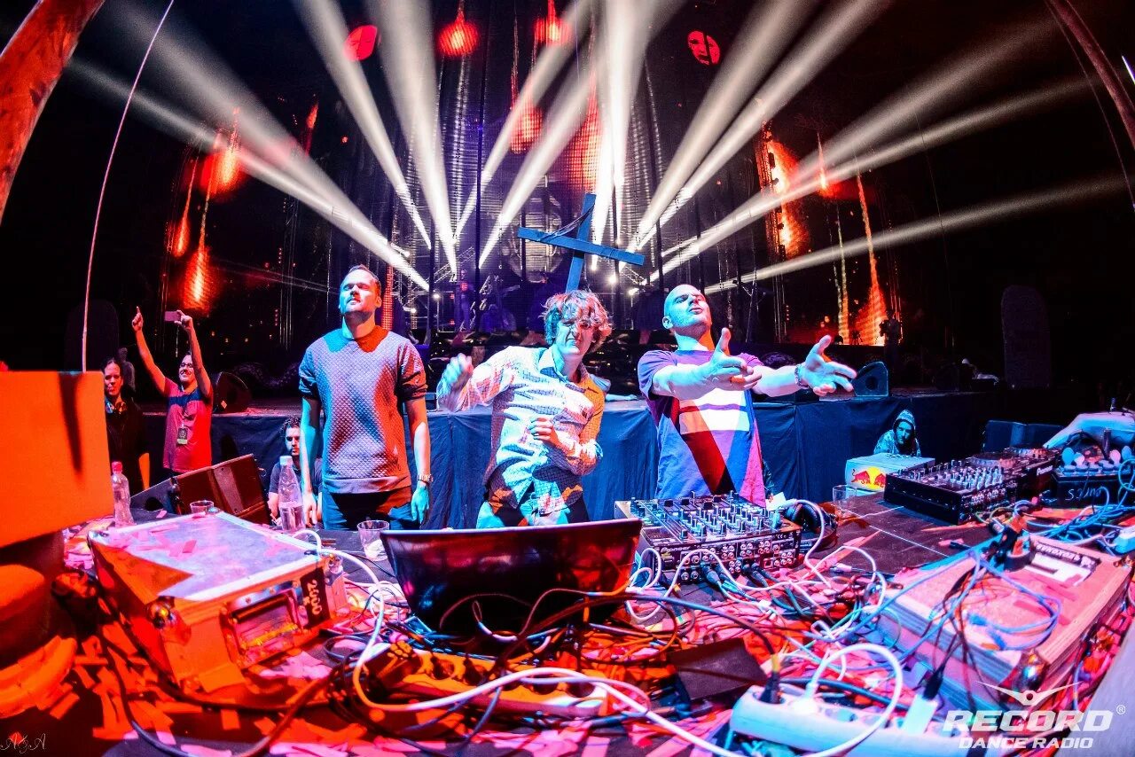 2020 - world of drum&bass. World of drum and bass 09 09 2006 спб. Drum and bass спб. Drum and bass логотип. Надпись drum and bass 2024.
