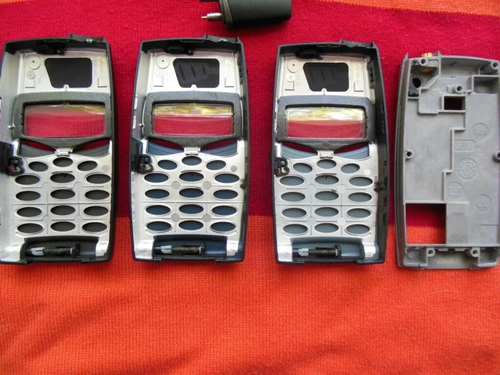 Корпус ericsson. Корпус ericsson t39. перепаковка корпуса ericsson t28. nokia 88508890. корпус nokia 8850.