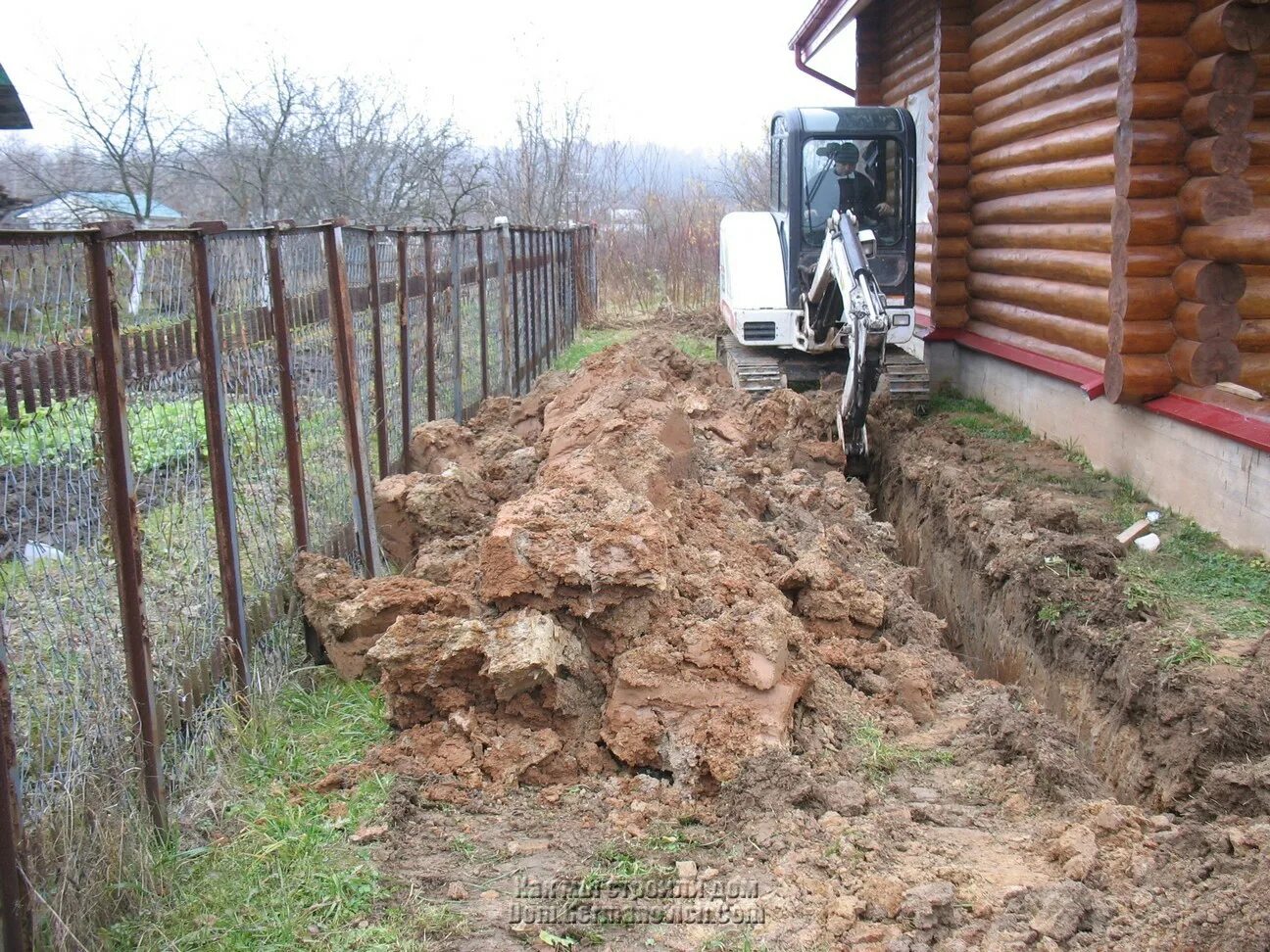 канализация в частном доме. в рыбном хозяйстве в одном пруду вырастили. земляные траншеи. экскаватором можно выкопать за 1 ч канаву длиной. экскаватором можно выкопать за 1 час канаву.