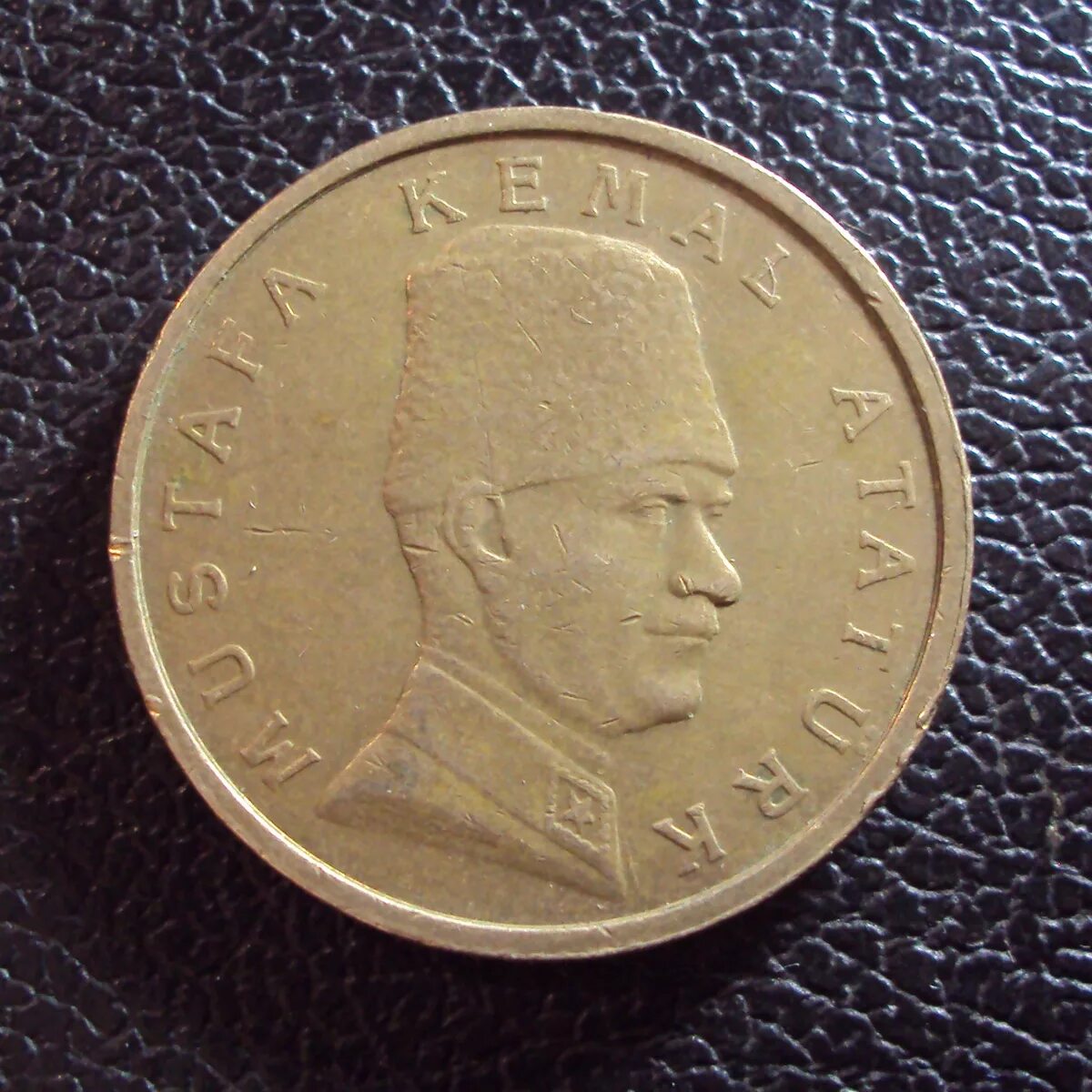 100 на турецкий лир. 200 турецких лир. 100 на турецкий лир. 100 lira. 100 лир турция.