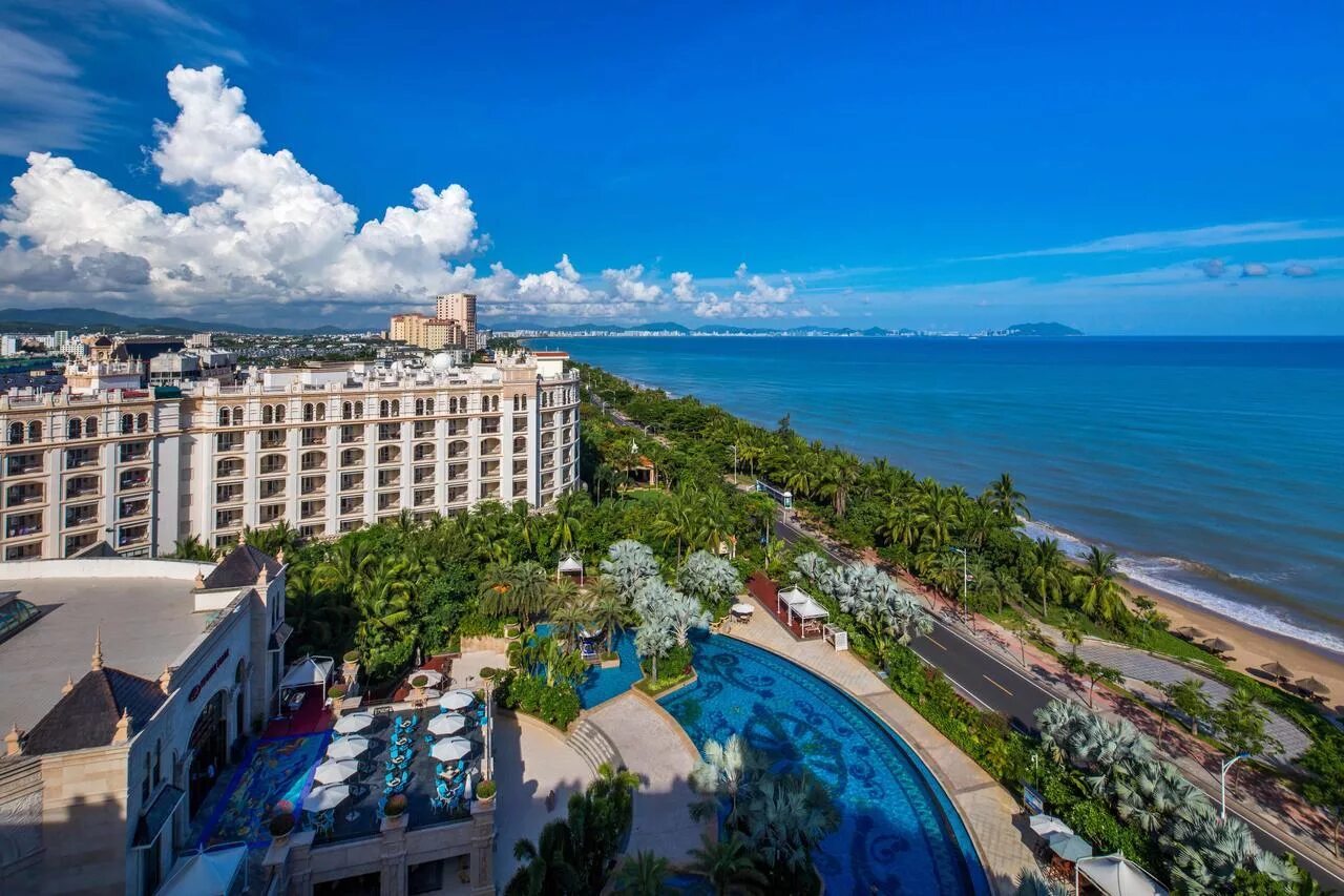 Санья в июне. Crowne Plaza Хайнань. Crowne Plaza Resort Sanya Bay. Хайнань Санья Бэй. Санья Резорт.