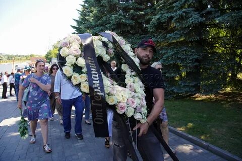 Фото с похорон моргуновой