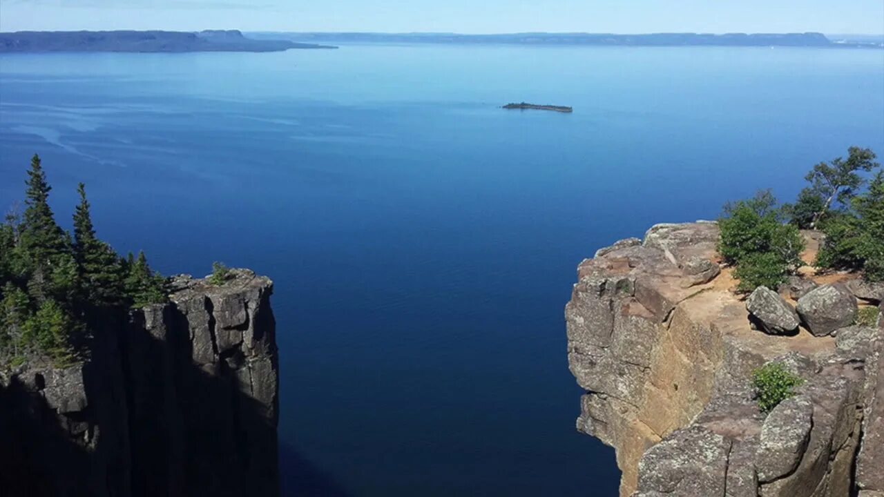 Верхнее озеро (Lake Superior). Канада. Озеро Гурон Северная Америка. Озеро Супериор США. Озеро верхнее Мичиган. Озеры северной америки