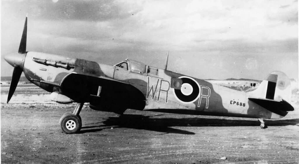 Spitfire mk vb. Spitfire mk.vb trop.. supermarine spitfire mk.vb. супермарин тип 300.