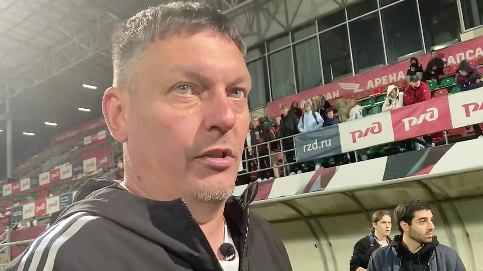 Бабин тренер амкала. Футбол зоркий тренер красногорск. Миллер тренер амкала. Новый тренер амкала. Тренер амкала.