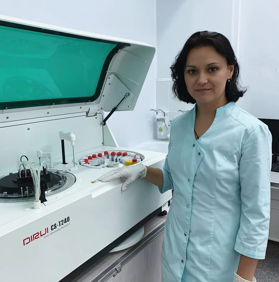 профессия лаборант. лаборант в медицинской лаборатории. лабораторные исследования. лаборант медицинской лаборатории. медицинские лабораторные исследования.