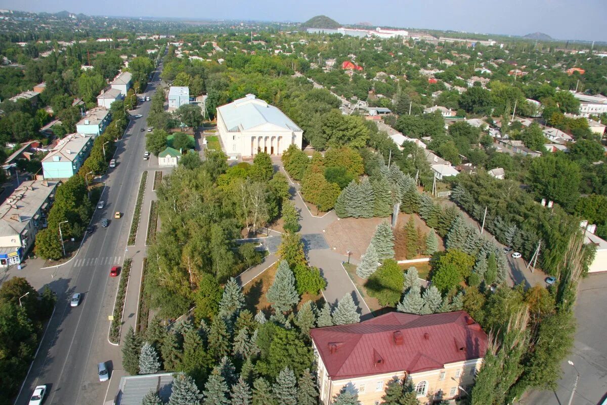 Поселок октябрьский ростов. Шахты поселок каменоломни. Каменоломни (рабочий посёлок). Рабочий поселок каменоломни октябрьский ростовская область. Поселок октябрьский ростов.