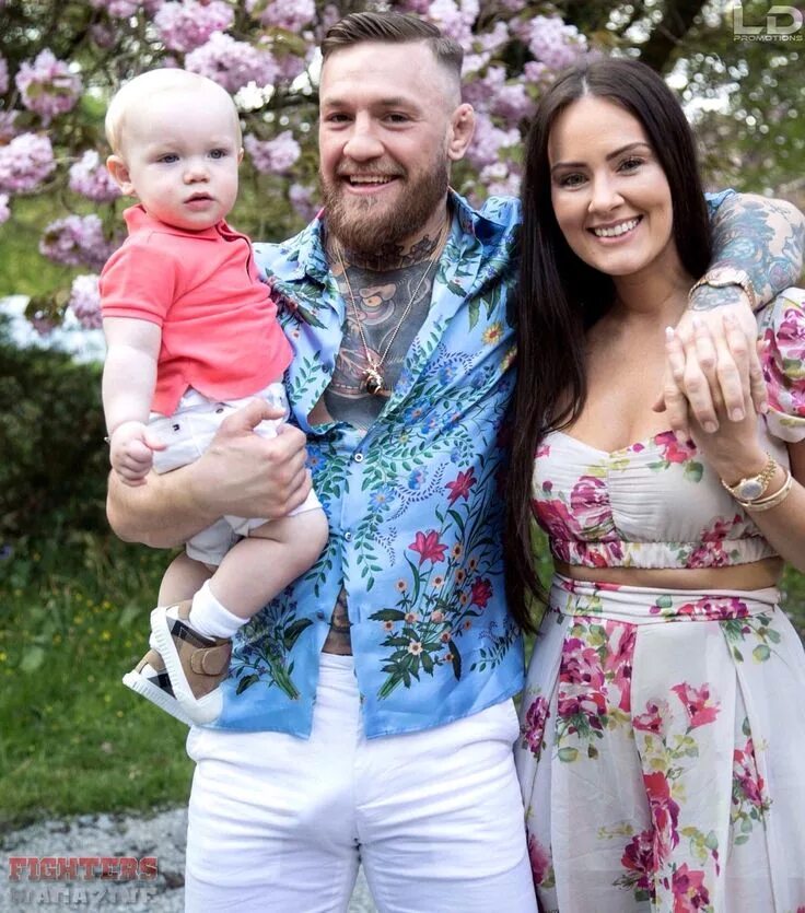 Ди девлин и конор. Конор макгрегор с женой. Конор макгрегор и ди девлин. Дин девлин макгрегор. Дин девлин девушка макгрегора.