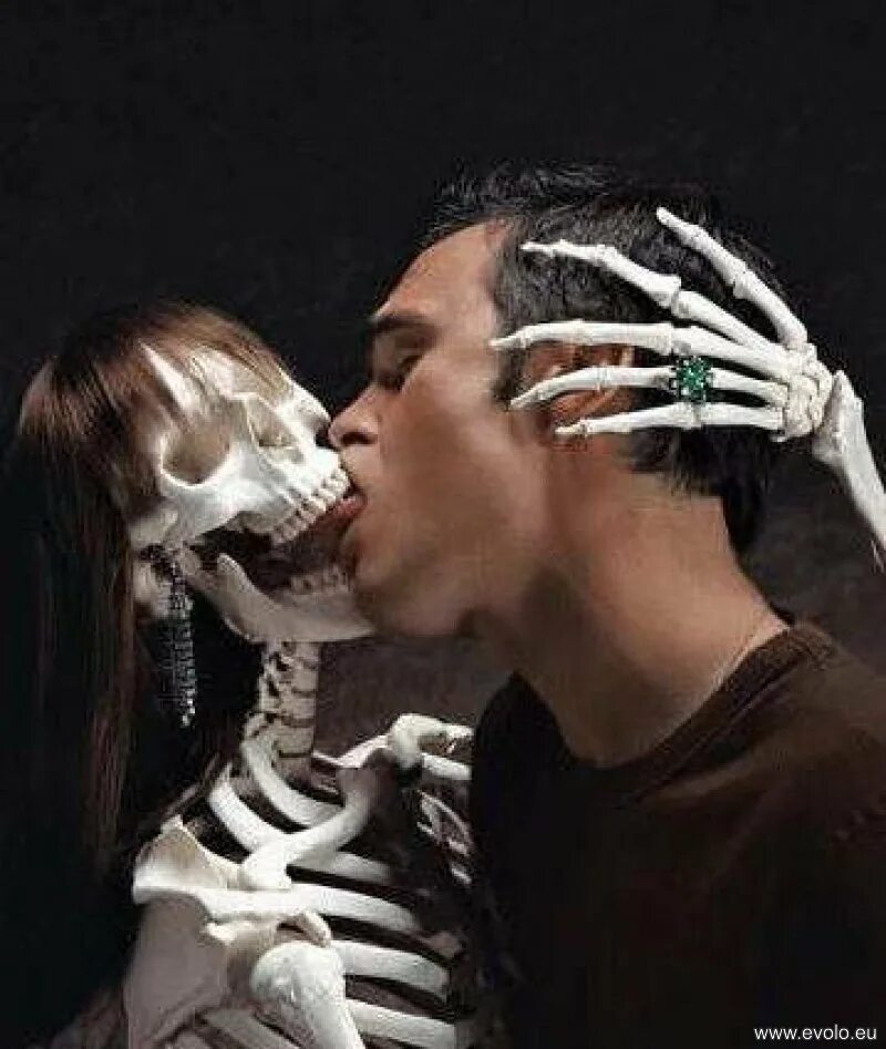 Влечение душ превращается в дружбу влечение ума. Страсть. Франсуаза бланчард. Влечение душ превращается в дружбу. Классификация некрофилии.