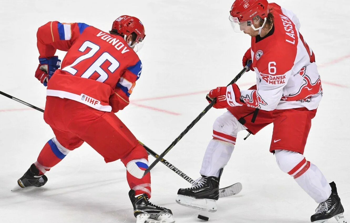 Шайба для хоккея. Хоккей с шайбой Россия. Хоккеисты. Спорт хоккей. Hockey mos