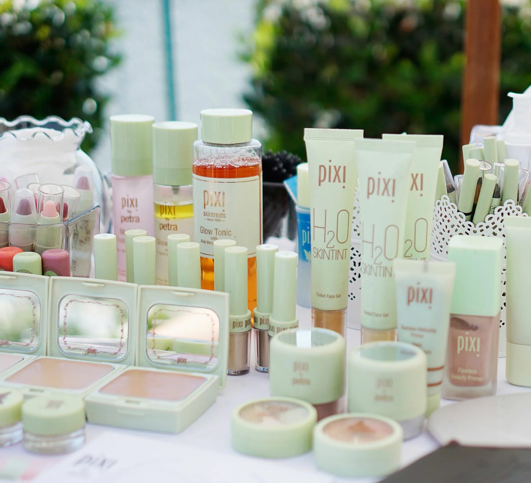 Pixi by petra. Pixi пудра. Mind trend cream. Уходовая косметика пикси. Уходовая косметика пикси.