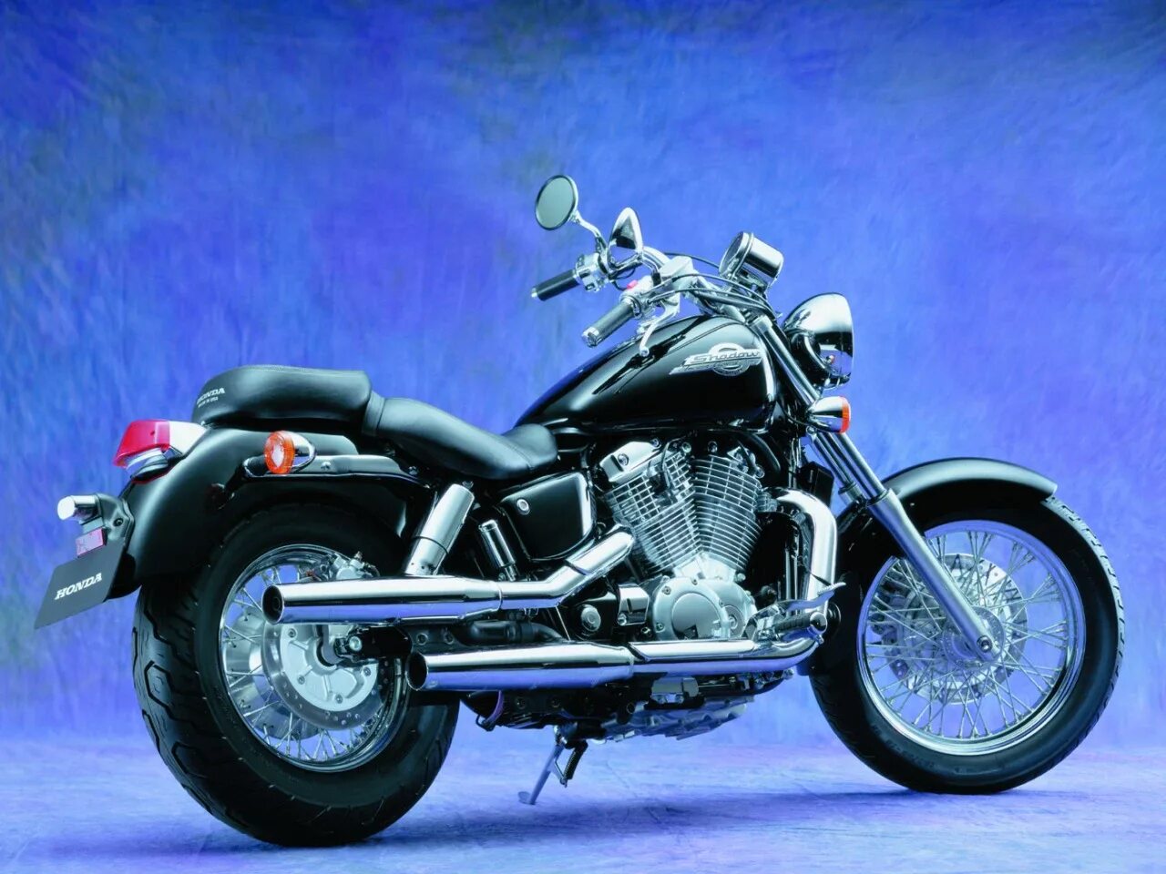 Honda vt shadow. Honda vt1100 Shadow. Honda VT 1100 c2 Shadow. Honda Shadow vt1100c. Honda Shadow 1100 Spirit.