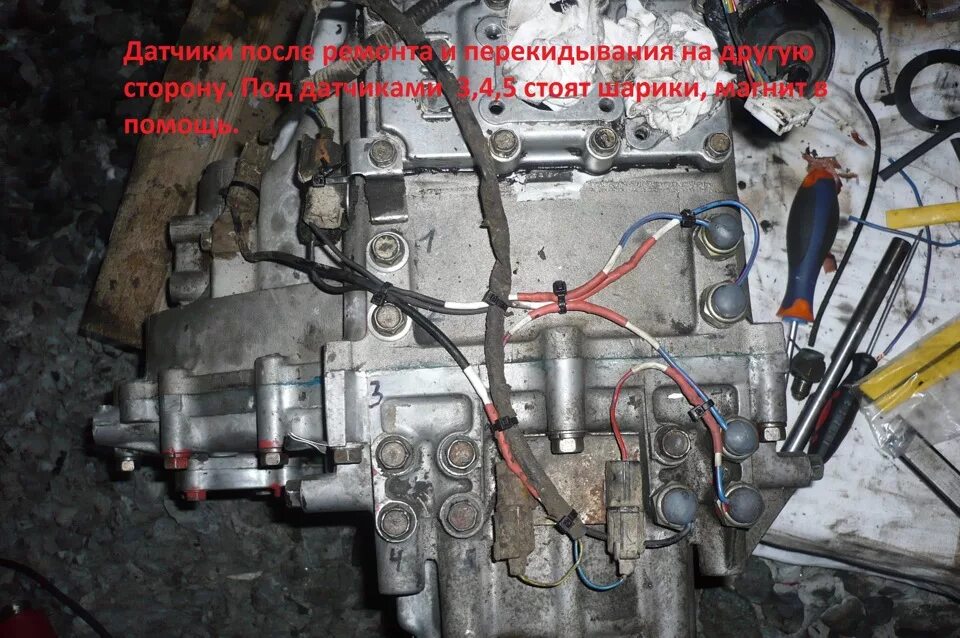 Обрыв проводов с датчиков на раздатке - Mitsubishi Pajero iO, 1,8 л, 2000 года с
