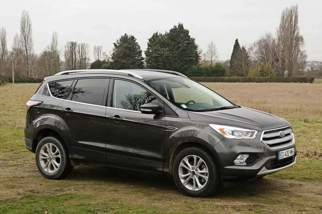 Форд куга 2017 2.5. Ford Kuga 2018. Ford Kuga Titanium 2017. Ford Kuga 1. Форд Куга 2.