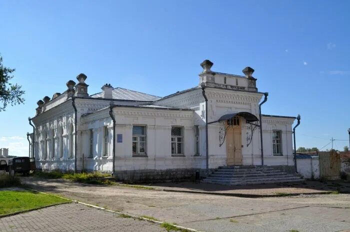 Центр занятости верхотурье. Уездное казначейство верхотурье. тюкалинск здание уездного казначейства. верхотурье гостиницы. советская ул., 4, верхотурье.