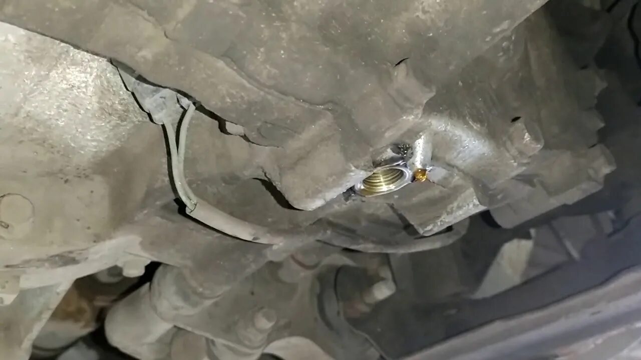 Замена масла мазда 6 2. Сливная пробка масла мазда 6 gh. 8. Замена масла мазда 6 2. Мазда 6 gg уплотнитель слива масла.