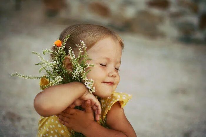 Счастья большего. Заставка сердце. Про счастье в прозе своими словами. Женщина с ребенком. Летние благословения.