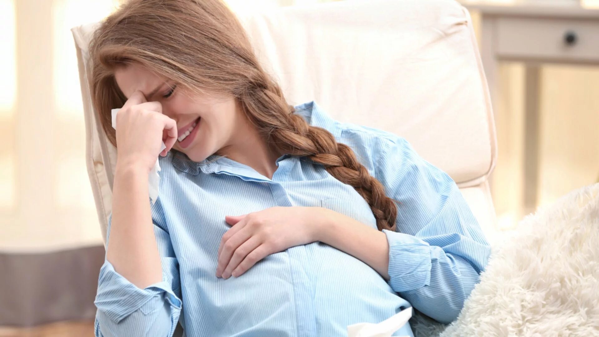 Почему беременные плачут