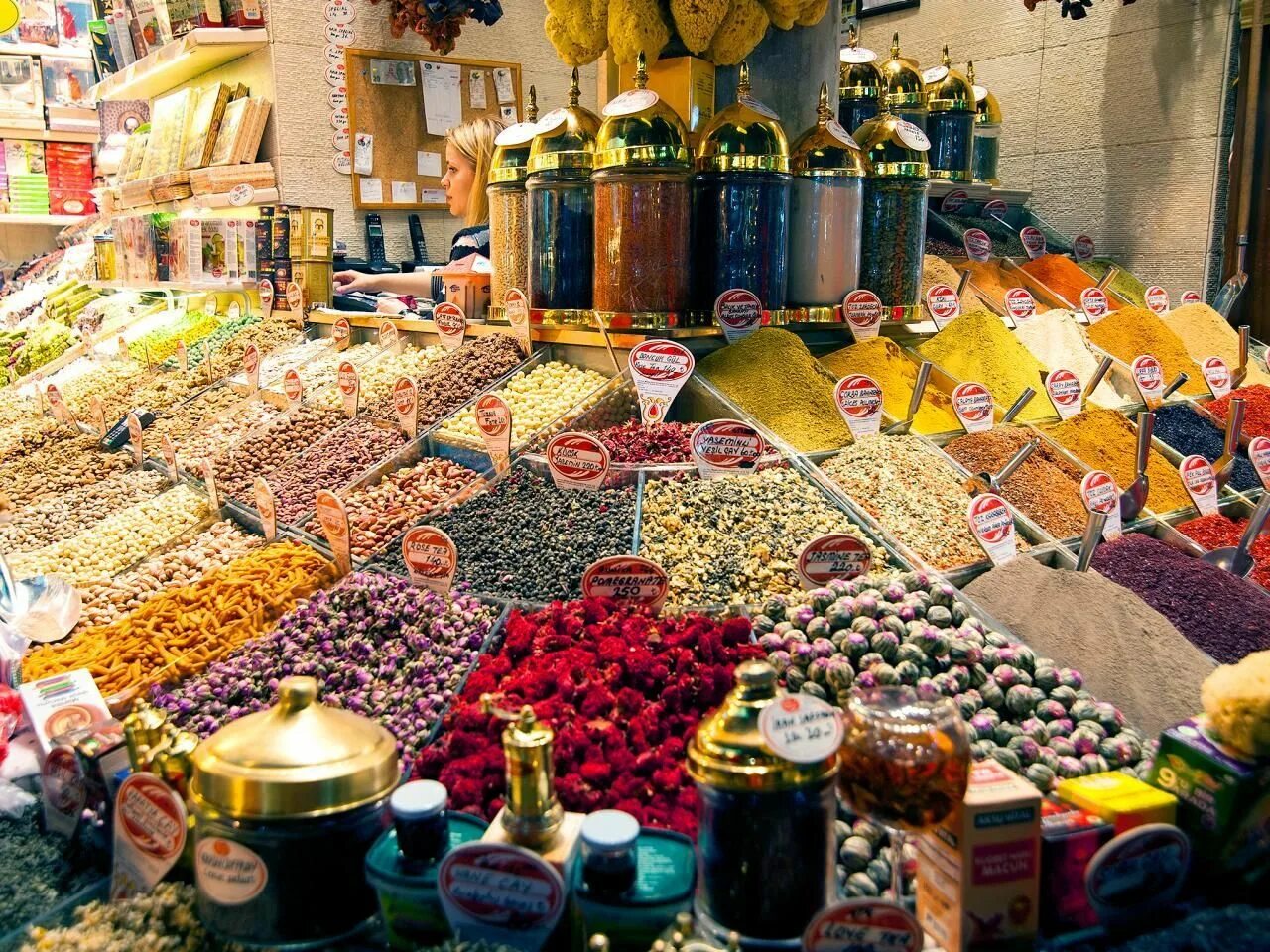 Турецкий маркетплейс. Базар в Турции Стамбул. Grand Bazaar Стамбул. Турецкий базар в Стамбуле. Гранд базар Аланья.