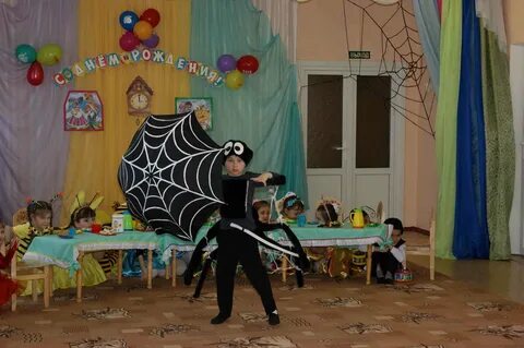 Муха цокотуха спектакль в детском