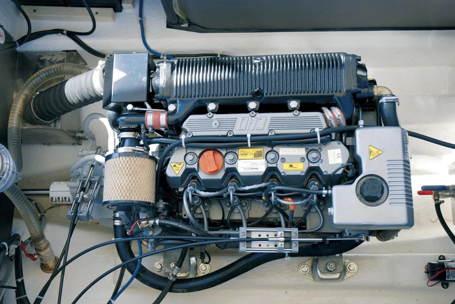 Двигатель ламборджини мтз. Двигатель Lombardini LDW 2204. Ламборджини LDW 2204. Lombardini LDW 2204 (Tier 3a). Маховик ldw2204/t.