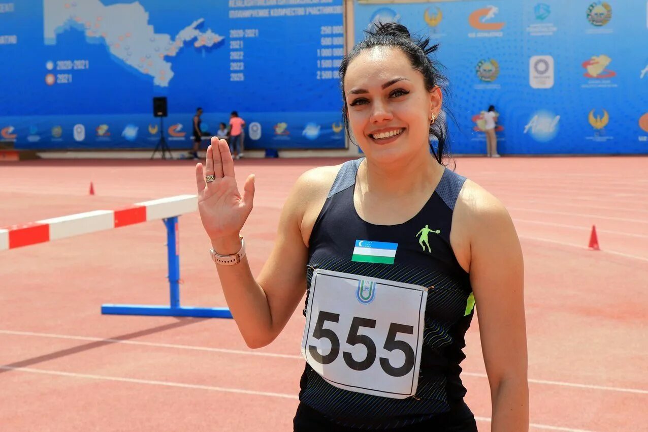 Нигина шарипова. Нигина кудратова. Нигина шарипова. Нигина шарипова. Yengil atletika anjomlari.