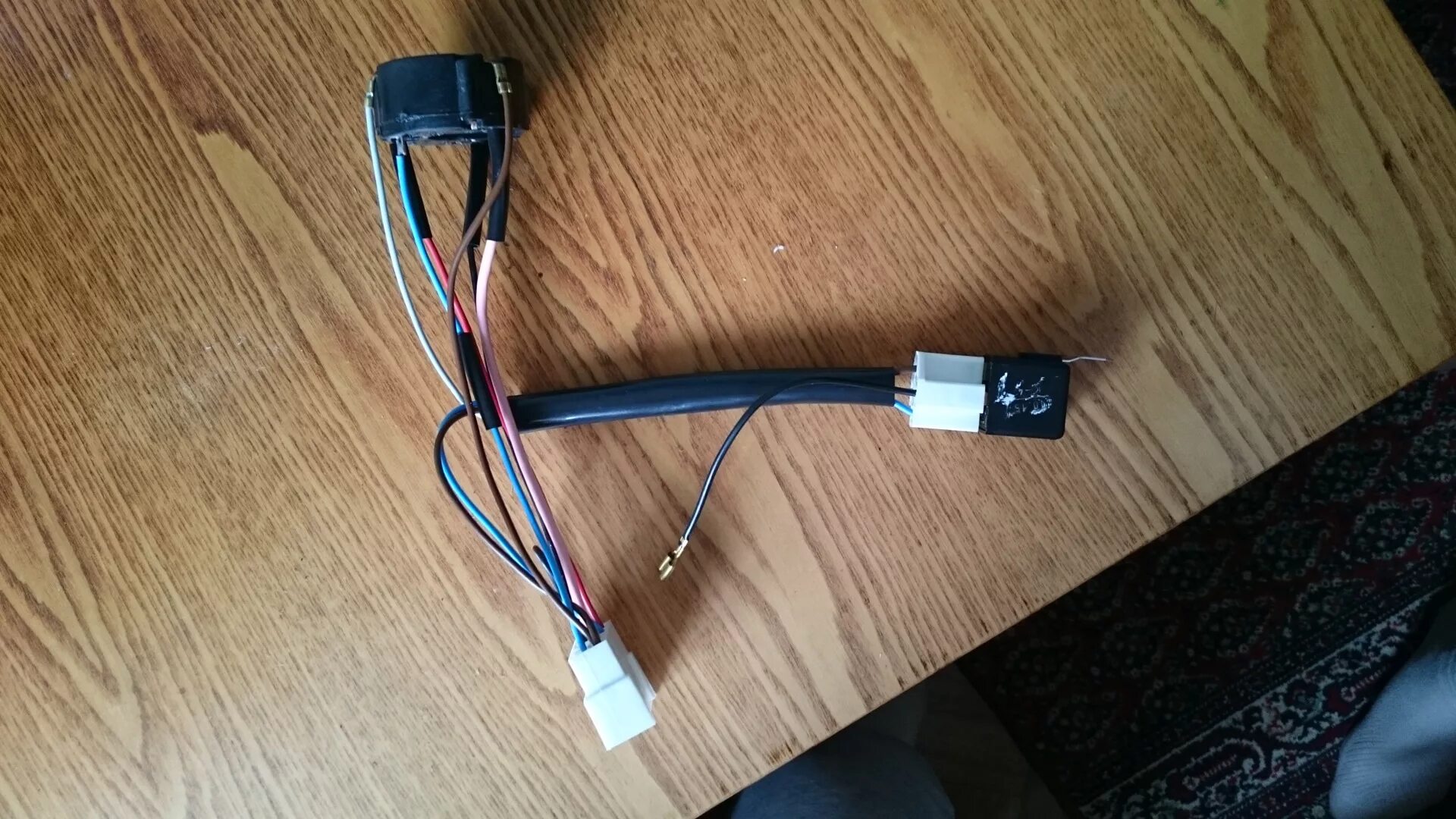 Контактная группа замка зажигания иж ода 2126. Контактная группа замка зажигания иж ода 2126. Контактная группа иж. Контактная группа замка зажигания на иж 2717. Прерыватель зажигания иж планета 5.