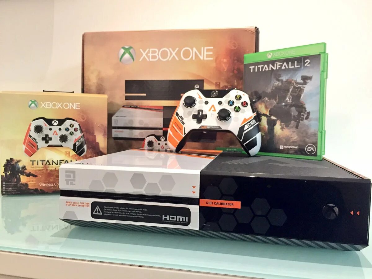 Xbox series s дата выхода год. Корпус Xbox one x. Xbox one x Custom. Корпус Xbox one s. Xbox 2 s.