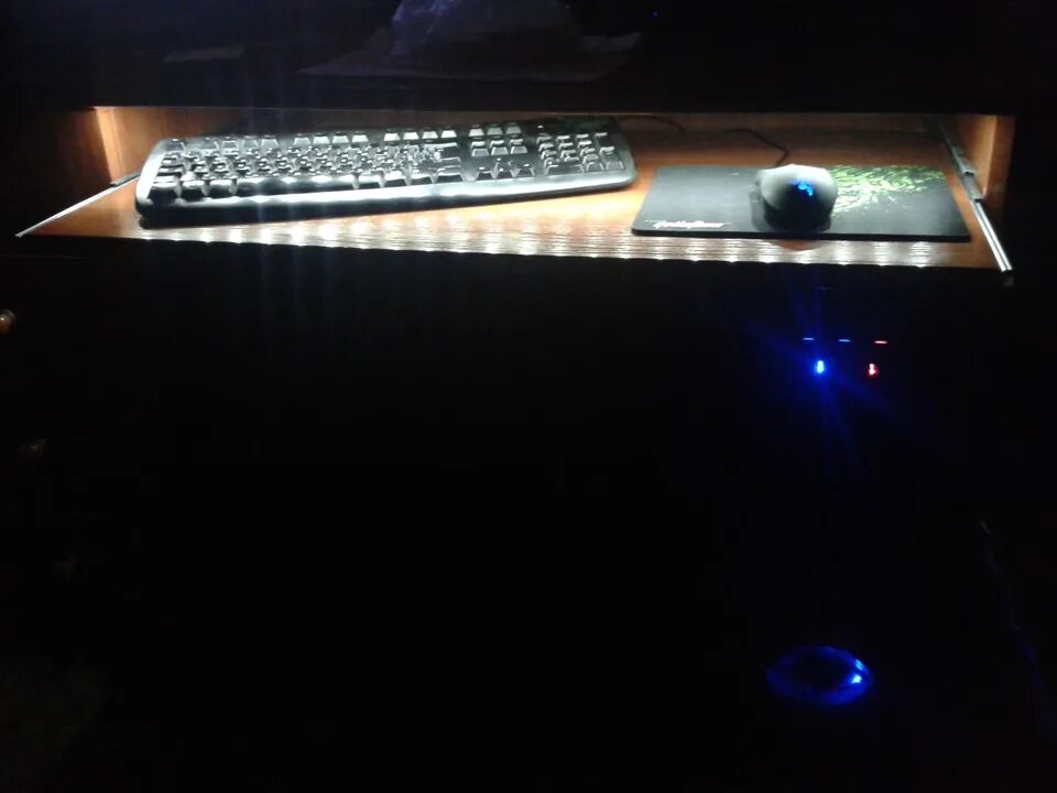 Включить подсветку 10. Подсветка клавиатуры 12 вольт. Клавиатура IMAC 2 режима подсветки. G5 450 клавиатура подсветка. Ноутбук с подсветкой клавиатуры.